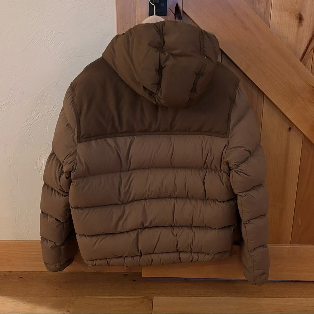 FILSON
Featherweight Down Jacket - Men’s tan - Picture 2 of 4
